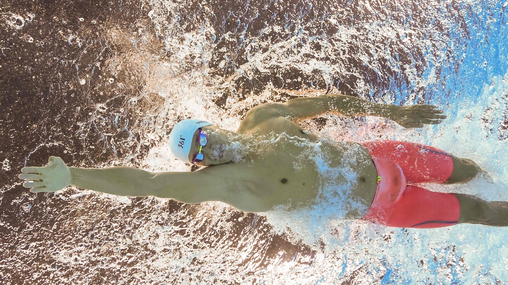 爱游戏下载-中立代表队B混合4×100米自由泳接力发挥出色，自由泳中国队